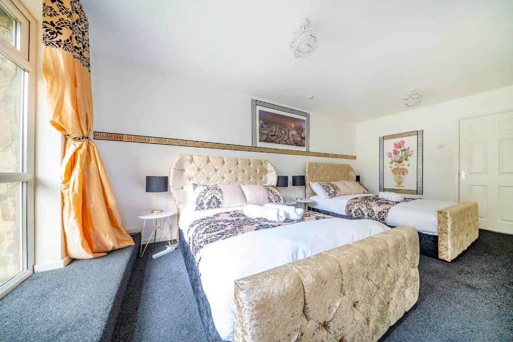 *C.Sani* Setup For Your Most Relaxed & Amazing Stay + Free Parking + Free Fast Wifi * Leeds  Exterior photo