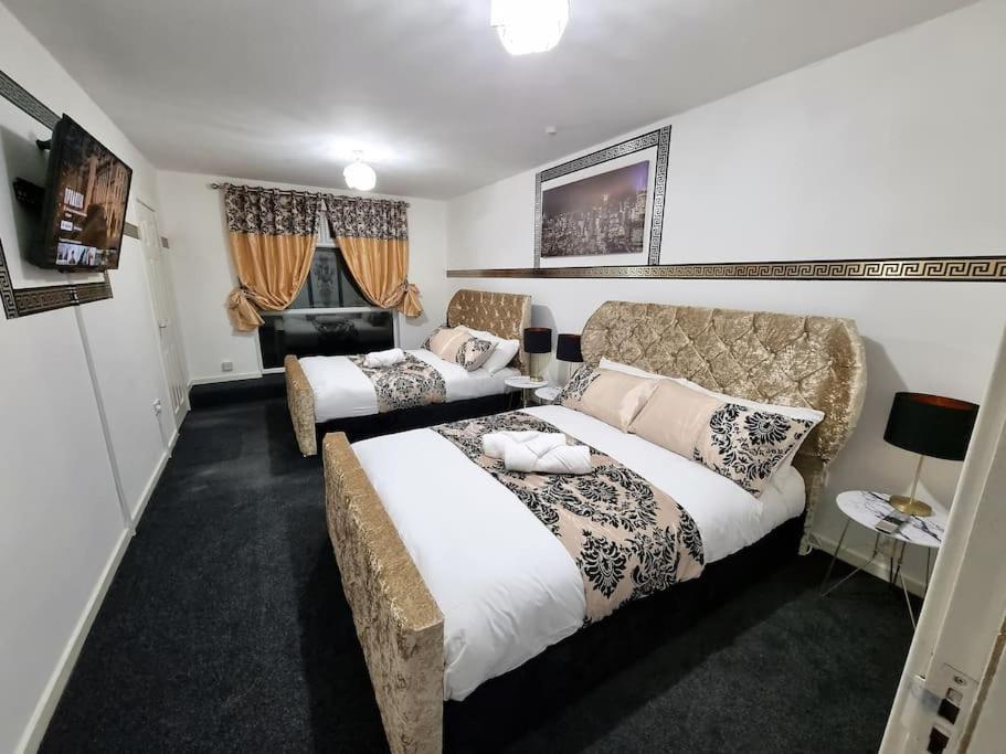 *C.Sani* Setup For Your Most Relaxed & Amazing Stay + Free Parking + Free Fast Wifi * Leeds  Exterior photo