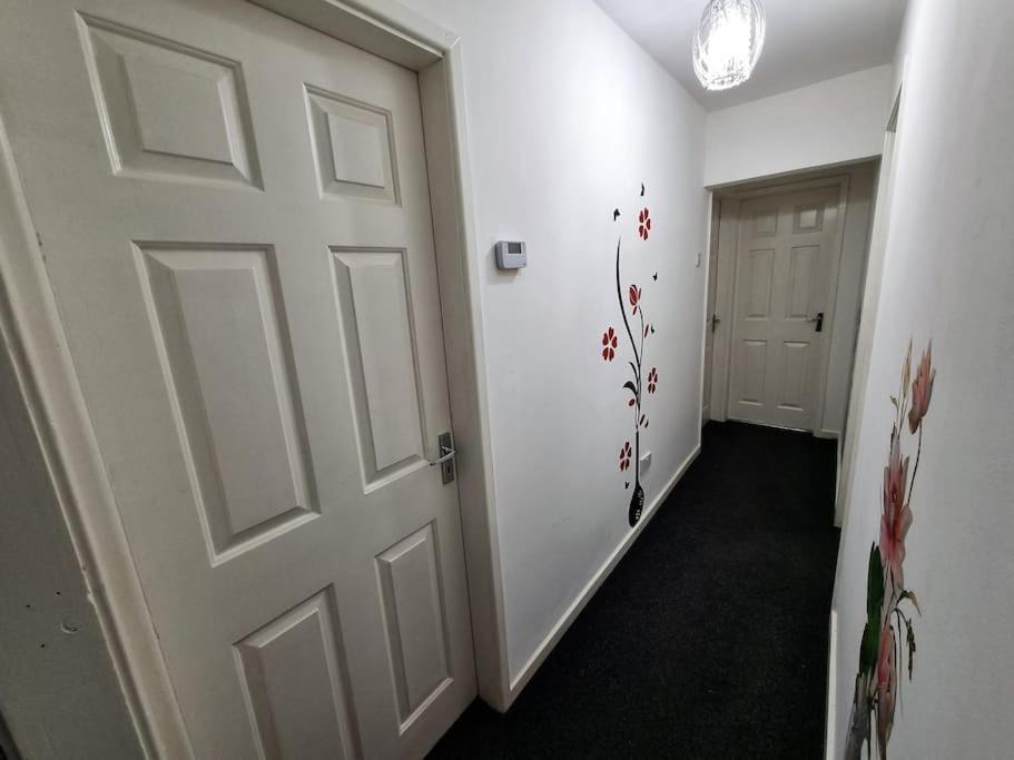 *C.Sani* Setup For Your Most Relaxed & Amazing Stay + Free Parking + Free Fast Wifi * Leeds  Exterior photo