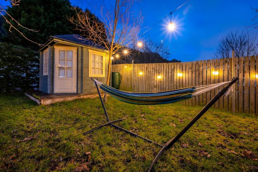 *C.Sani* Setup For Your Most Relaxed & Amazing Stay + Free Parking + Free Fast Wifi * Leeds  Exterior photo